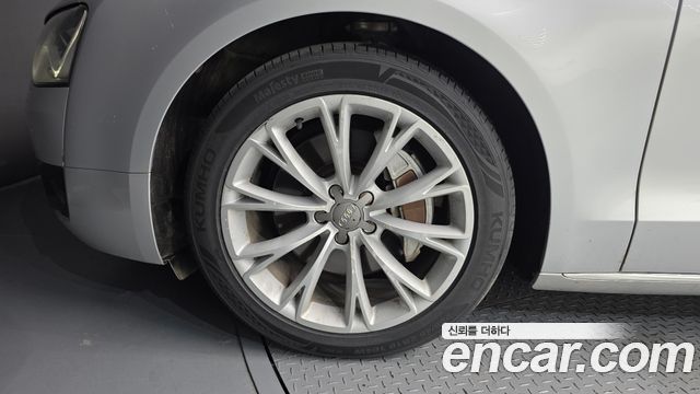 Audi A8 из Кореи Encar