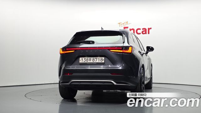 Lexus NX F-Sport — пробег 90 453 км — фото 4 из 5